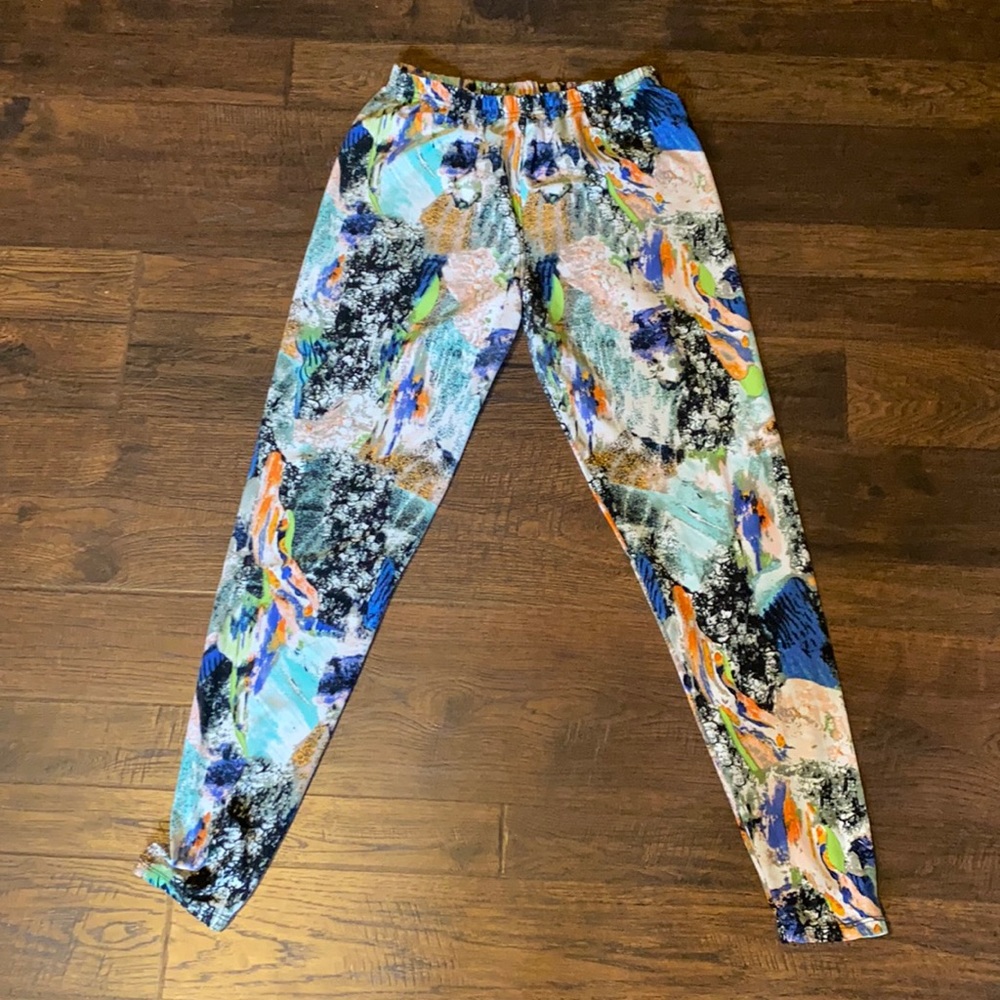 Agnes and Dora abstract print leggings